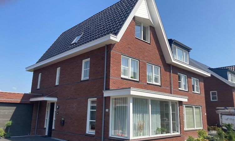 2 onder 1 kap woning